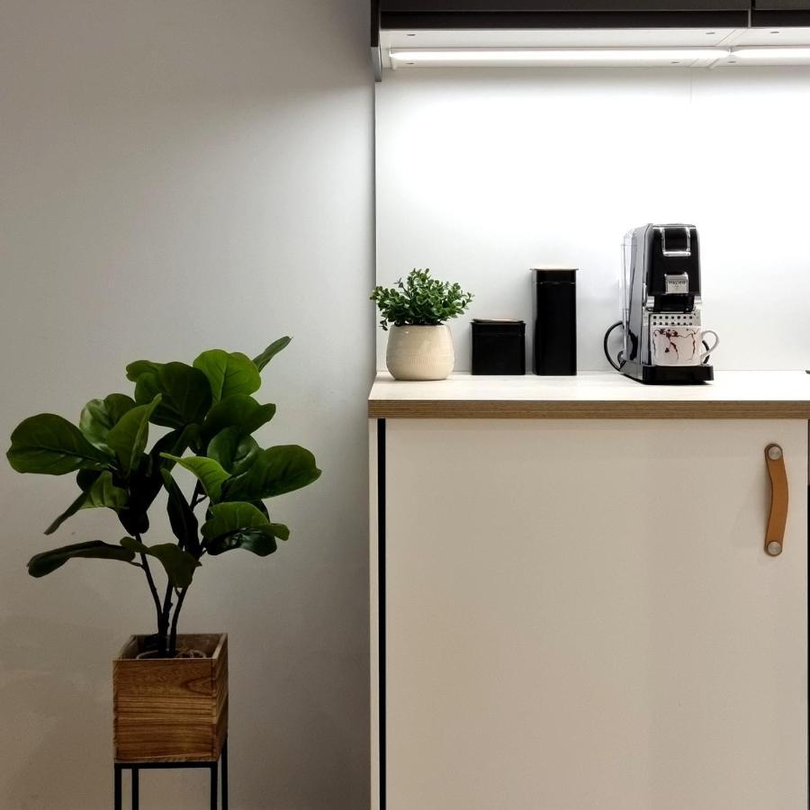 Apple Apartments - Wroblewskiego Prywatne Miejsce Parkingowe Lodz  Luaran gambar